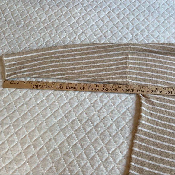 Michael Kors Women’s Sweater Size Large White Brown Stripes  Side Tide - Picture 14 of 15